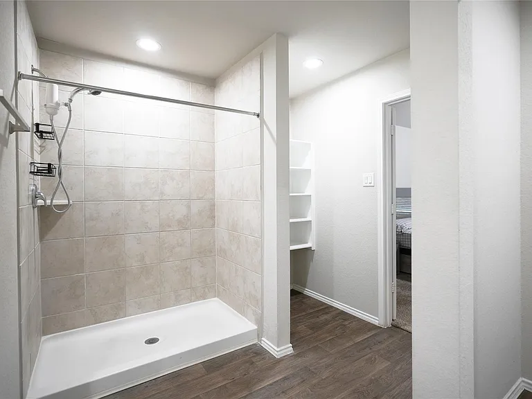 5630 Havenwood Creek Ct — Photo 11