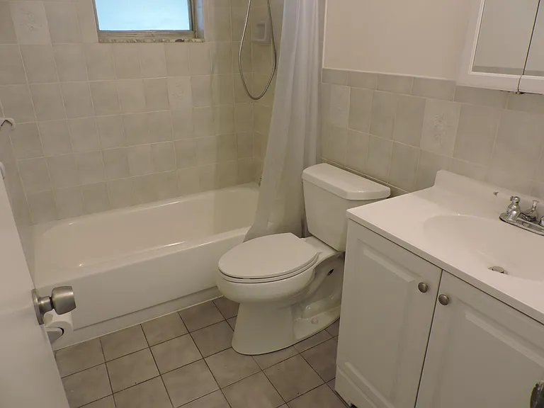 9046 SE Parkway Dr — Photo 10