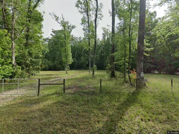 823 SW Nebraska Terrace, Fort White, FL 32038