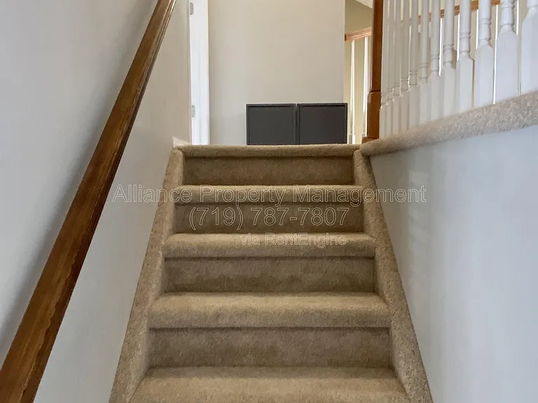 2825 Dristol Dr — Photo 14