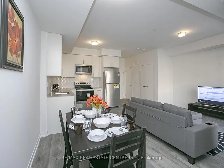 3556 Colonial Dr #4 — Photo 7