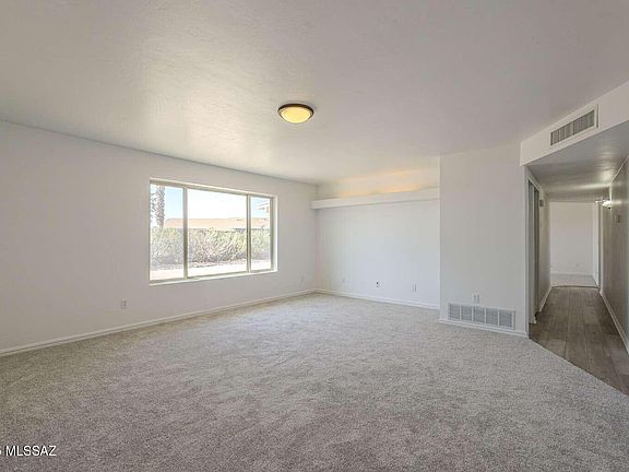 5th image of 3341 W Blacksill Dr