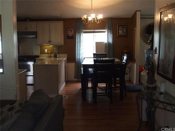 3rd image of 4325 Tyrolite St