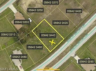 1st image of 1905 S Gator Cir