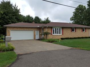 5711 Rustic Ln SW, Newcomerstown, OH 43832