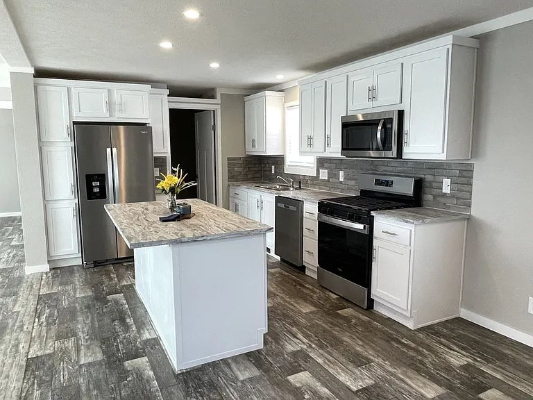 3405 Sinton Rd #105 — Photo 5