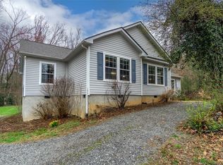 199 Lower Christ School Rd, Arden, NC 28704