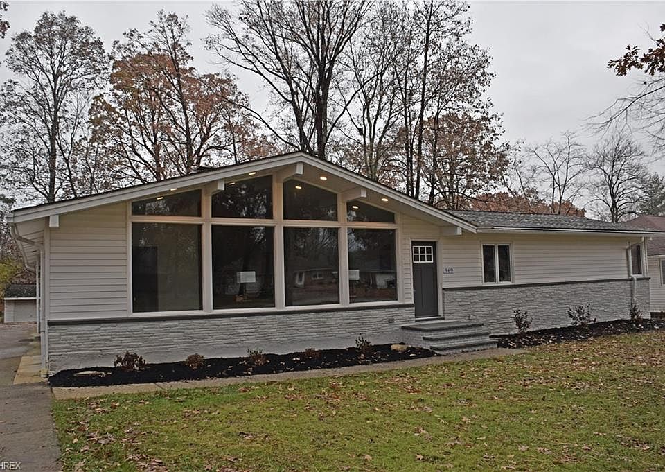 1st image of 969 Starlight Dr
