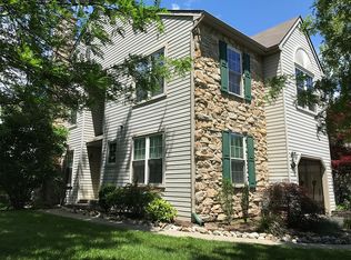 29 Bristol Ct, Norristown, PA 19403