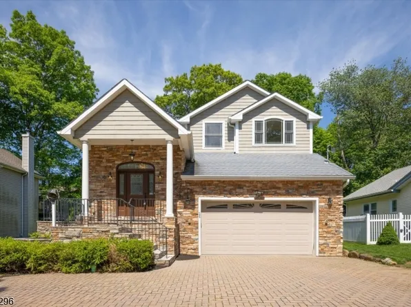 58 W Lake Shore Dr, Rockaway Twp., NJ 07866