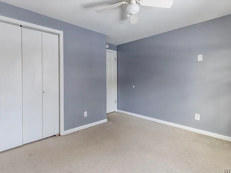 21 Fairgreen Dr — Photo 19