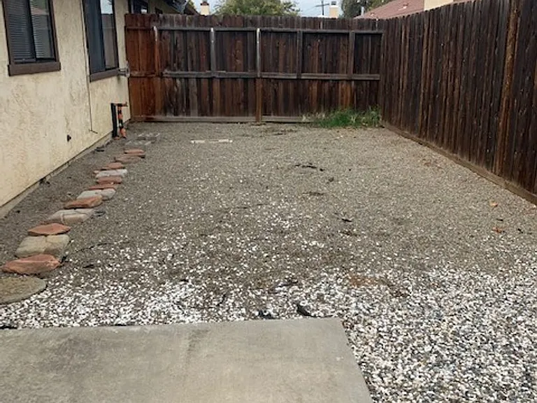 339 Acacia St #D — Photo 15