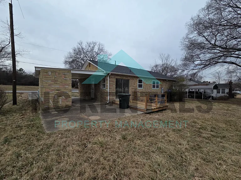 312 Walter Chambers St — Photo 26