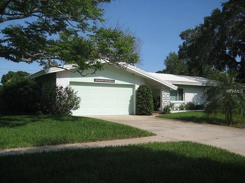 1st image of 1817 Chateau Dr W