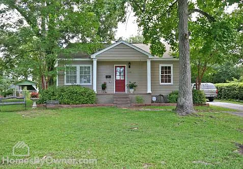 4728 Rosemont Dr photo 1