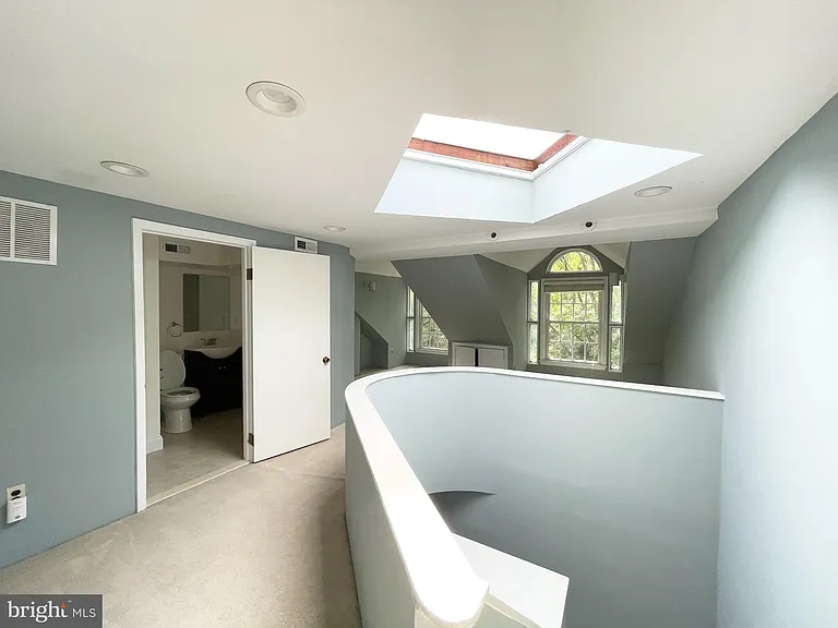 2527 Waterside Dr NW — Photo 28