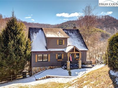 352 Woodbriar Drive, Sugar Grove, NC, 28679