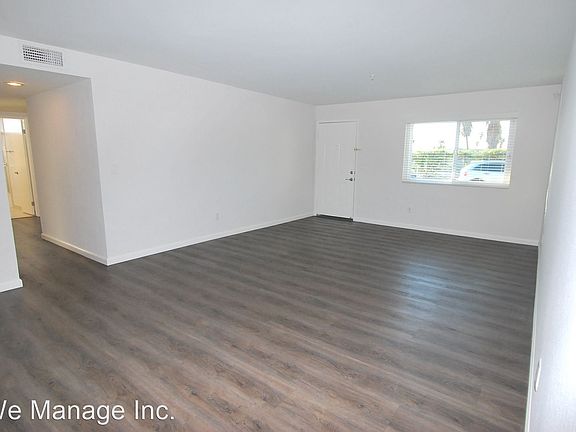 3rd image of 4321 Farquhar Ave #4321