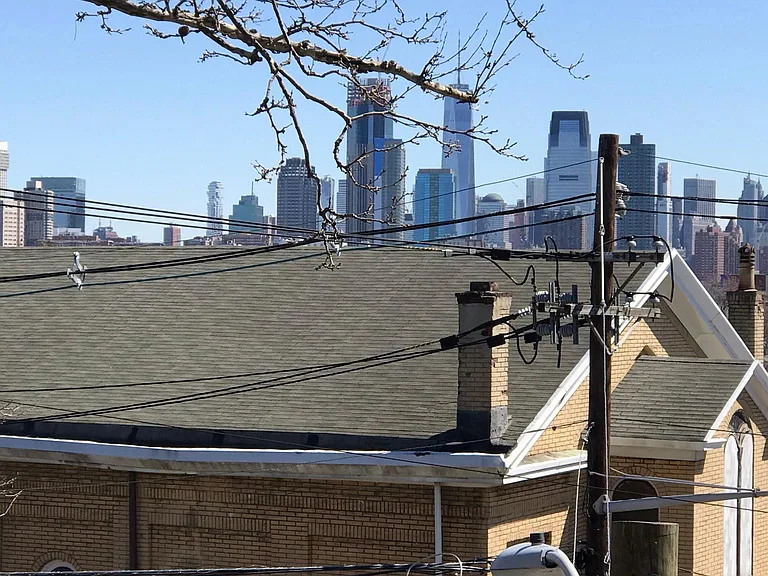 37 Summit Ave #3 — Photo 16