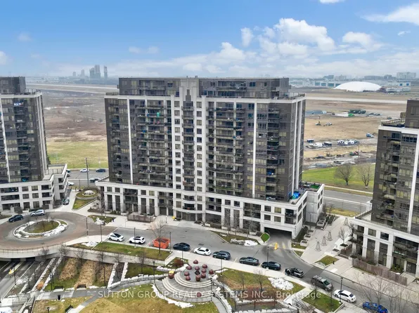 1070 Sheppard Ave W, Toronto, ON