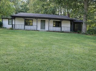 30 Fairfield Dr, Ellenwood, GA 30294