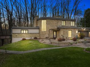 1608 N Rapids Rd, Manitowoc, WI 54220