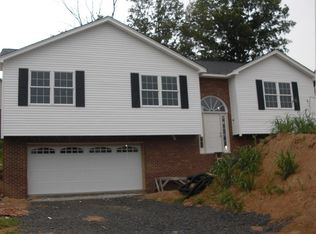 1088 Aberlea Valley Cir, Piney Flats, TN 37686