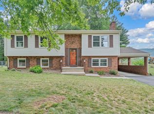 644 Knollwood Dr, Troutville, VA 24175