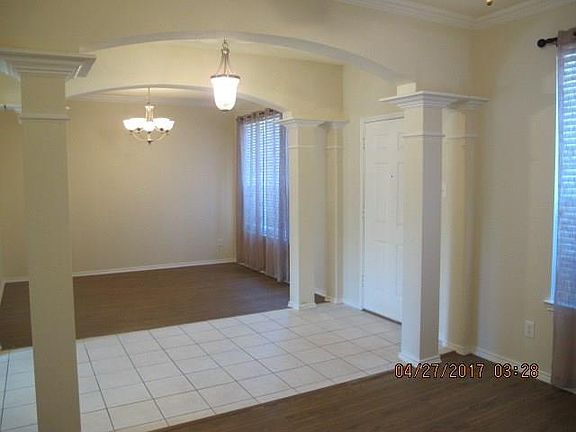 5th image of 826 Burney Ct