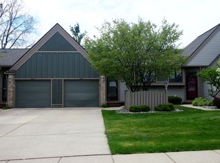 4919 Gull Rd, Lansing, MI 48917