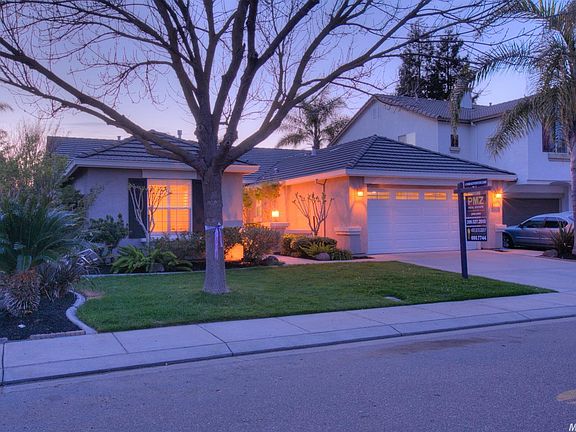 3rd image of 4109 Eastport Dr
