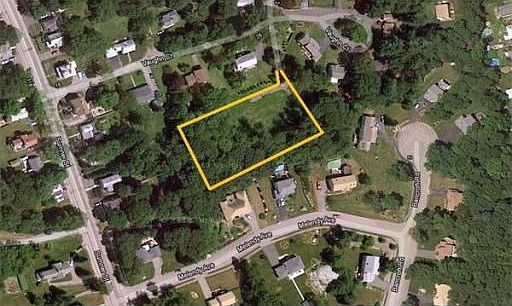 2nd image of 7 Vaughn Ct
