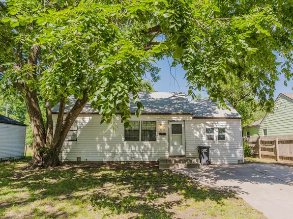 1843 N Litchfield St, Wichita, KS 67203