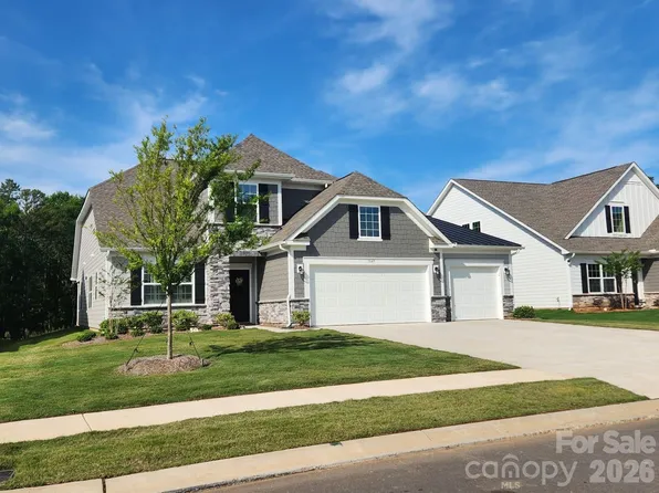 3849 Horsham St, Fort Mill, SC 29707