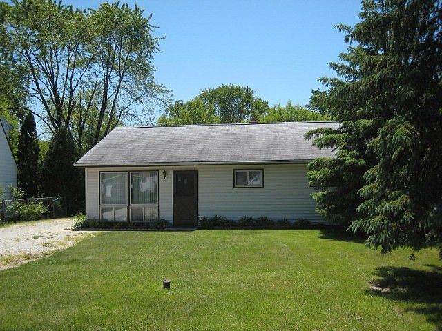 1st image of 18097 W Twin Lakes Blvd