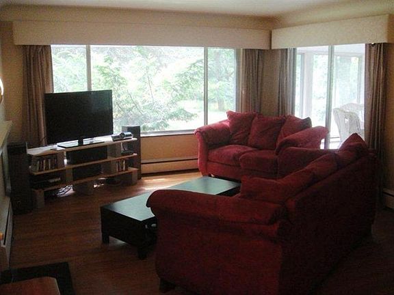 2nd image of 33 Barton North Dr