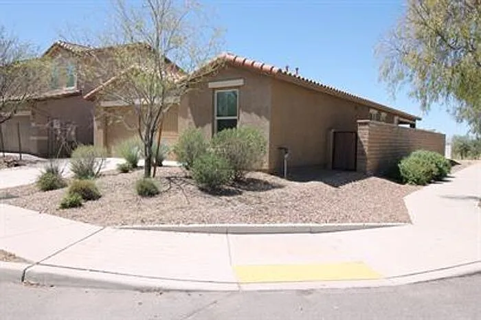 6420 E Via Jardin Verde — Photo 4