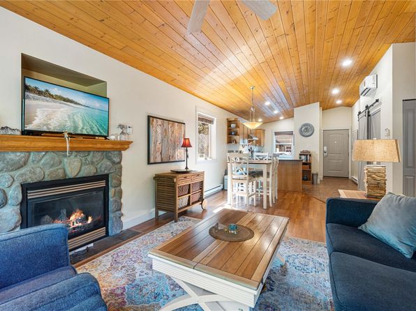 1080 Resort Dr #108, Parksville, BC V9P 2E3