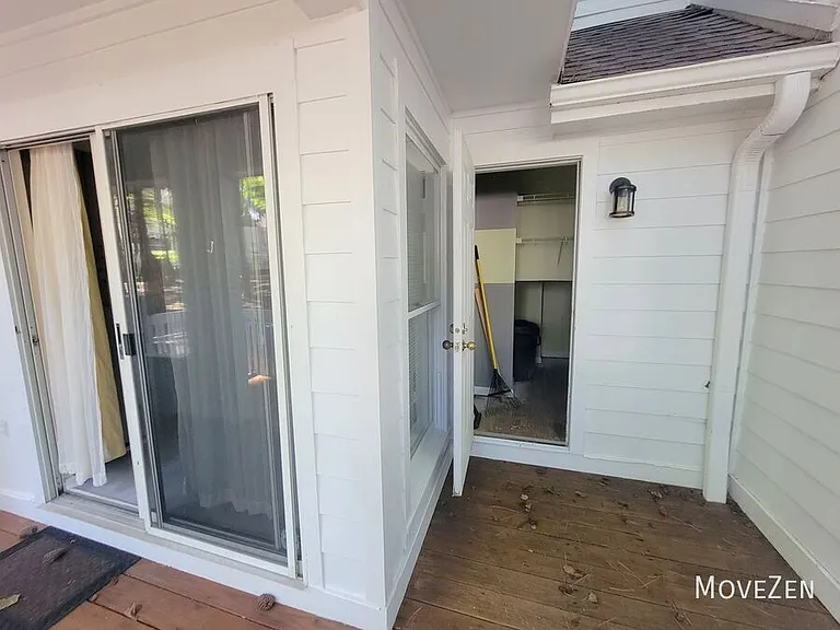3813 Carnegie Ln — Photo 11