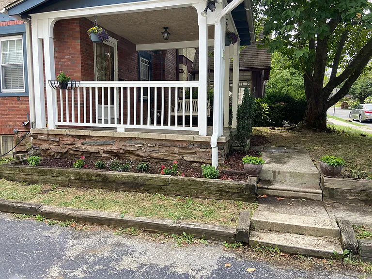 214 Upland Rd — Photo 11