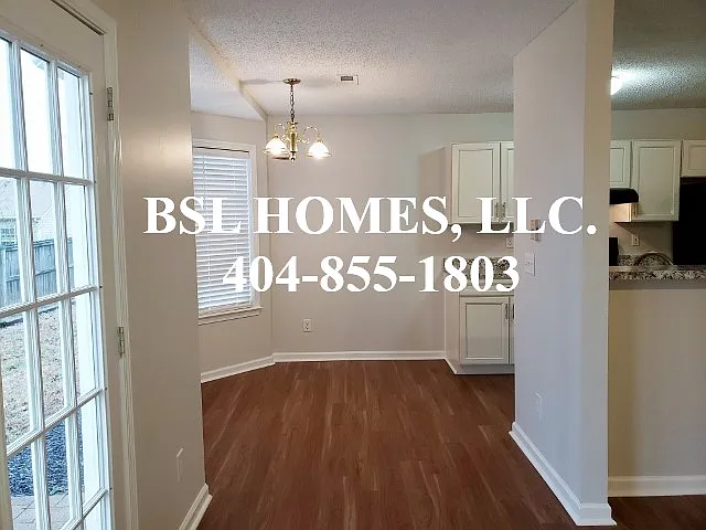 302 Hillcrest Ln — Photo 17