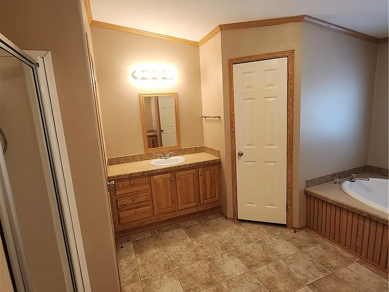 3738 Smetana Rd — Photo 16