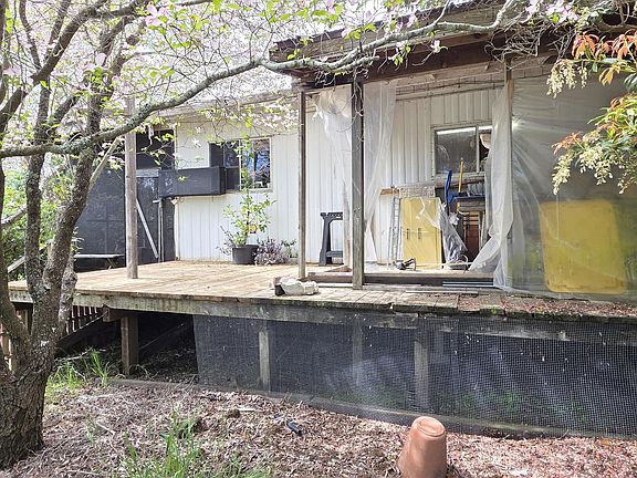 4th image of 725 Old Hindley Ranch Rd