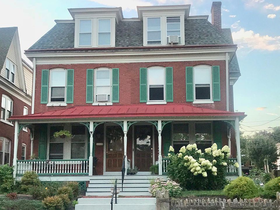 The home being offered for rent is the right side duplex (30