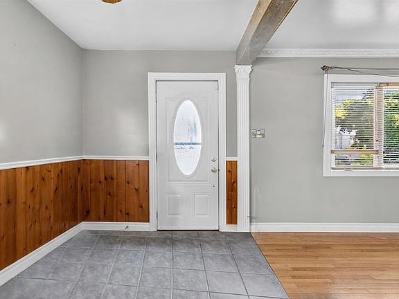 3rd image of 12 Auburn Ave