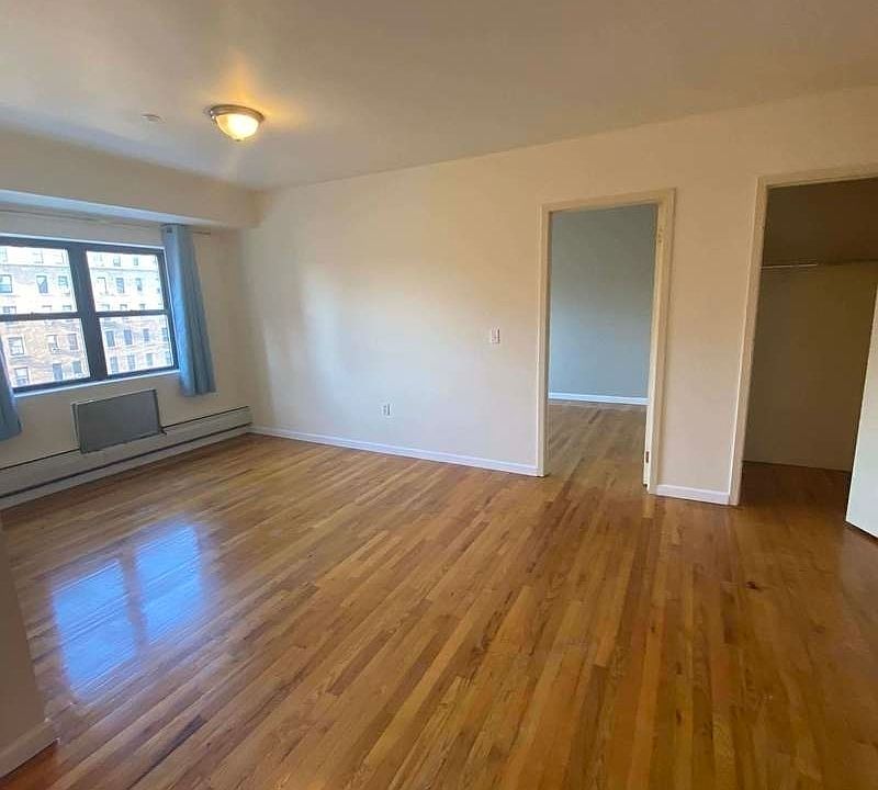 1st image of 28-14 31st St #40