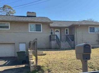 502 Seneca Dr, Seneca, SC 29678