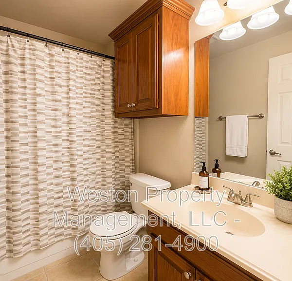 821 NW 120th Ter — Photo 14