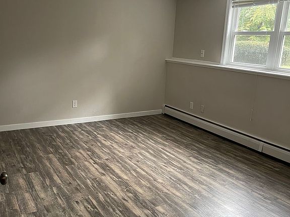4th image of 95-101 Upton St #95-B
