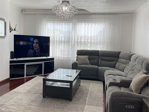 2nd image of 175 Rita St